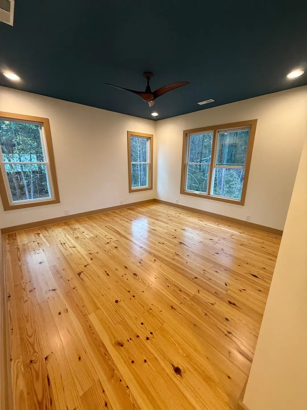 Wilsons Painting living room after professional interior paint